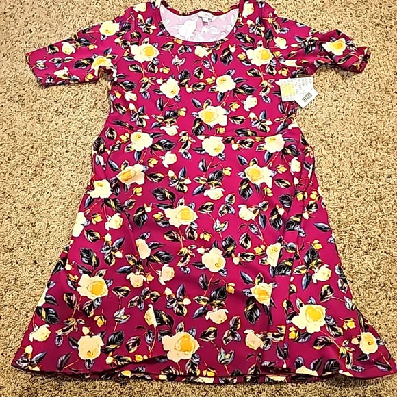 LulaRoe Nicole Floral Short Sleeve Dress - Picture 1 of 2
